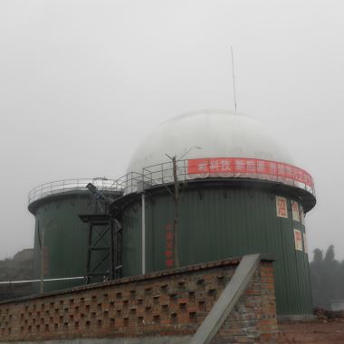 Duze de biogaz cu membrane duble pentru fermentatoare